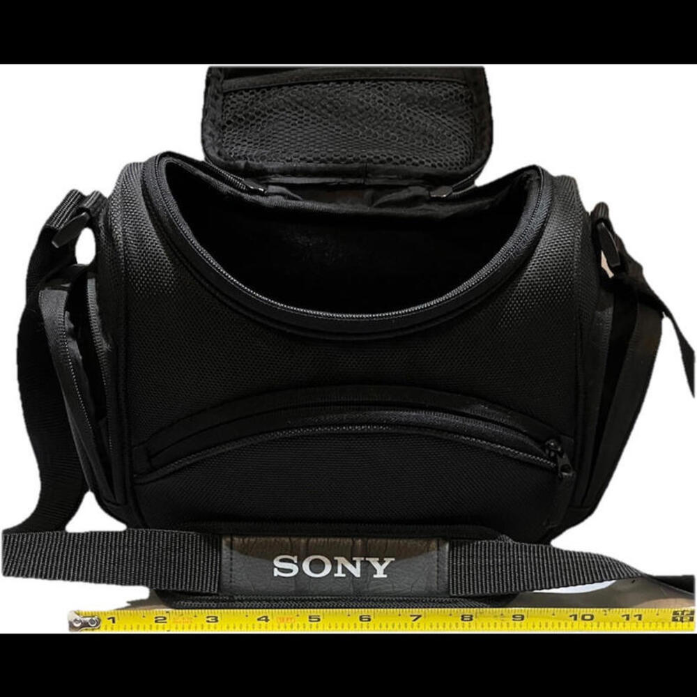 SONY LCS-CSH Handycam Carrying Case Black Nylon Padded Shoulder Strap Zipper